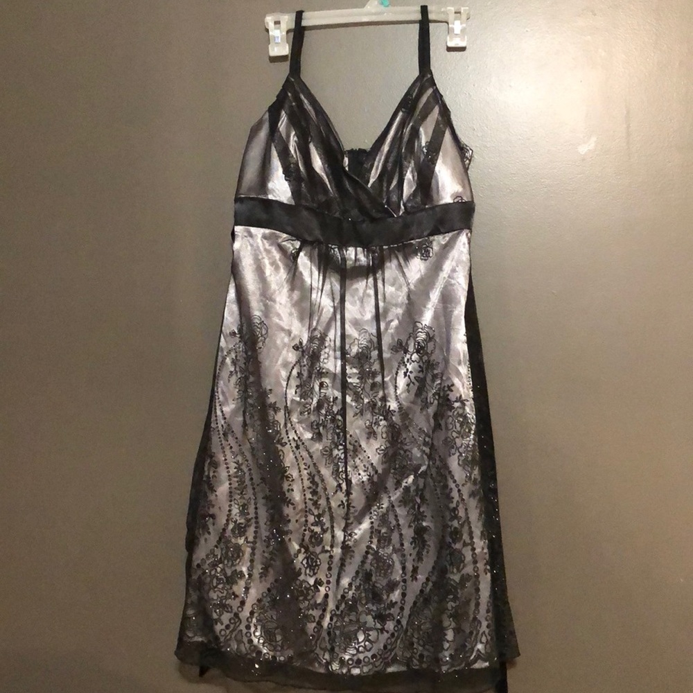 Juniors cocktail dress
